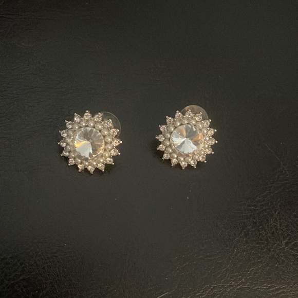New Magnificent Crystal starburst earrings - Picture 1 of 2